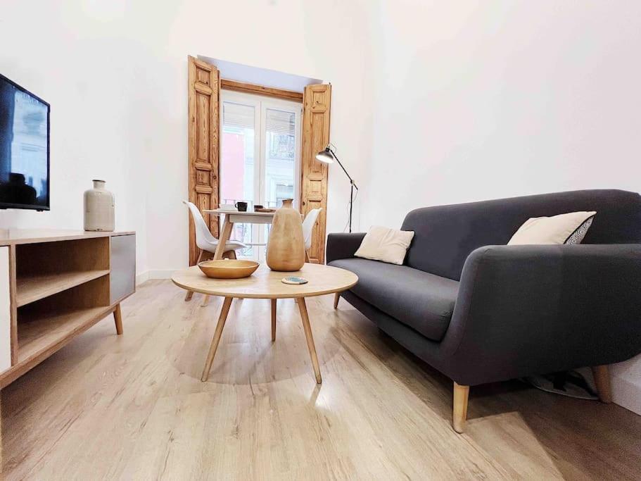 Apartamento Privado De Diseno En Pleno Centro - Atocha Apartment Madrid Ngoại thất bức ảnh